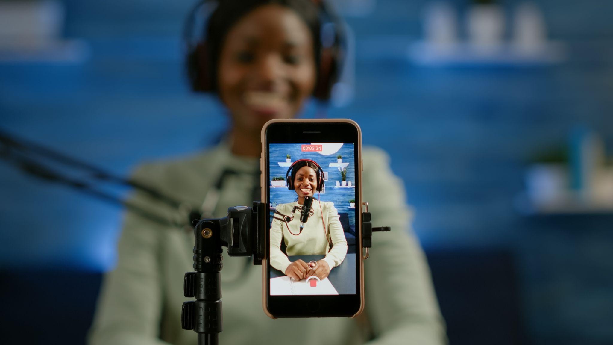 Earn Through Live Streaming Earn Through Live Streaming