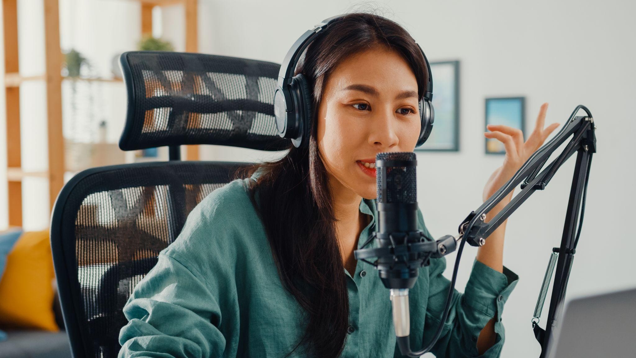 Offer Voice-Over Services Offer Voice-Over Services